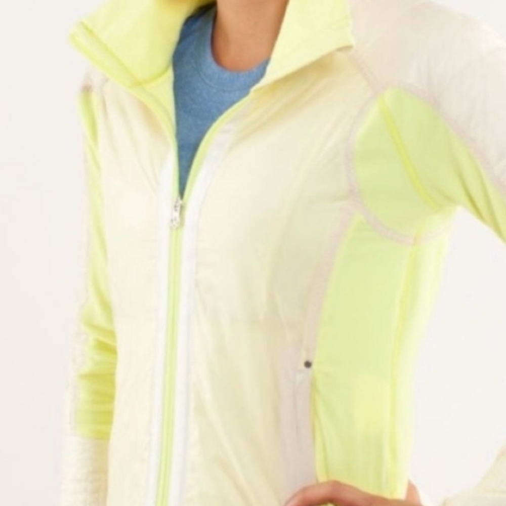 ⚡️SALE DAY ⚡️Lululemon Run: Bundle Up Jacket